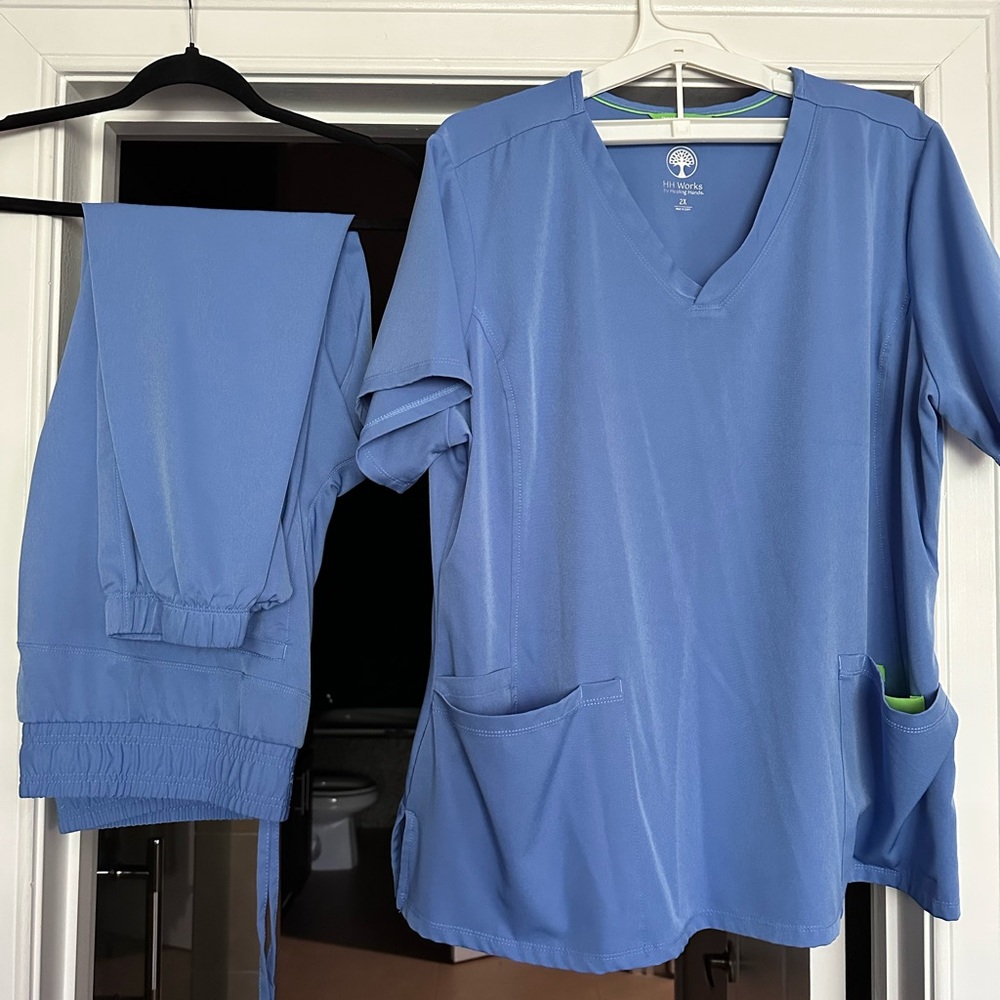 Cherokee Light Blue Scrub Set with Pockets